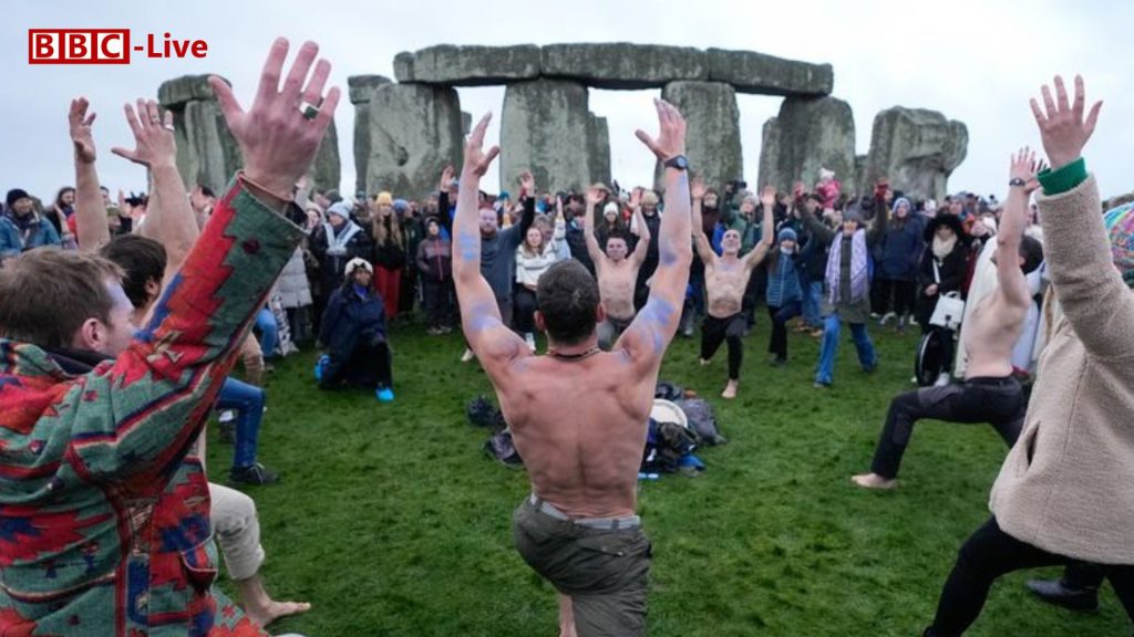 Stonehenge to Celebrate Winter Solstice